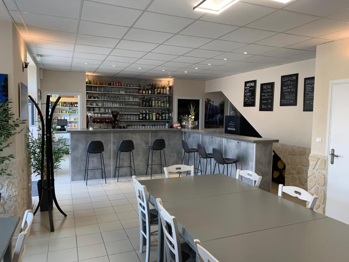 Auberge De La Tour Freycenet-la-Tour المظهر الخارجي الصورة